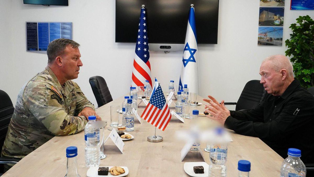 Útok Íránu na Izrael se blíží, varují Američané. Mají letět drony i rakety